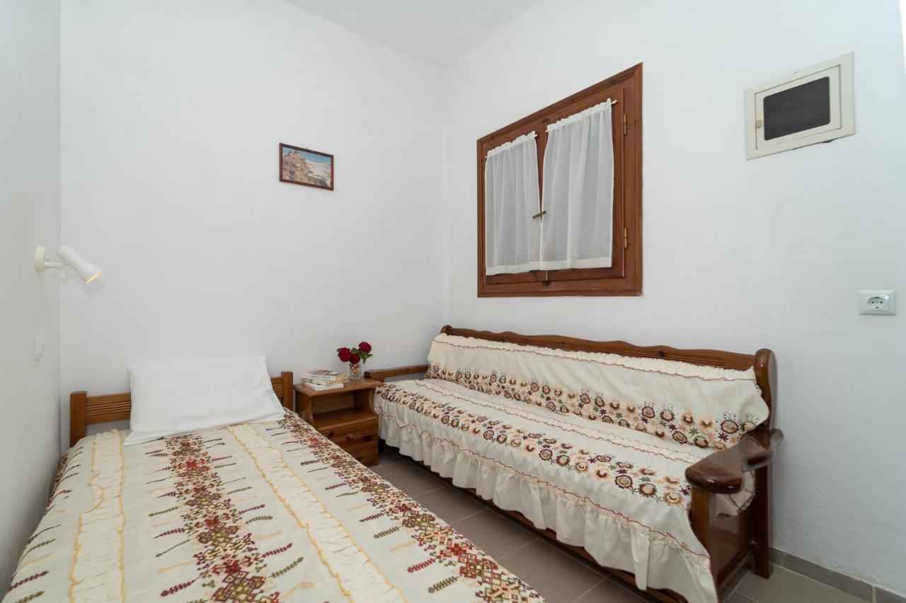 Ilias Apartments Methoni  Bagian luar foto